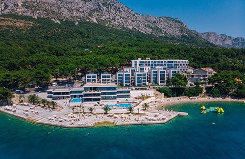 Porodični odmor u špici sezone u Morenia All Inclusive Resortu? Ovo su cijene.